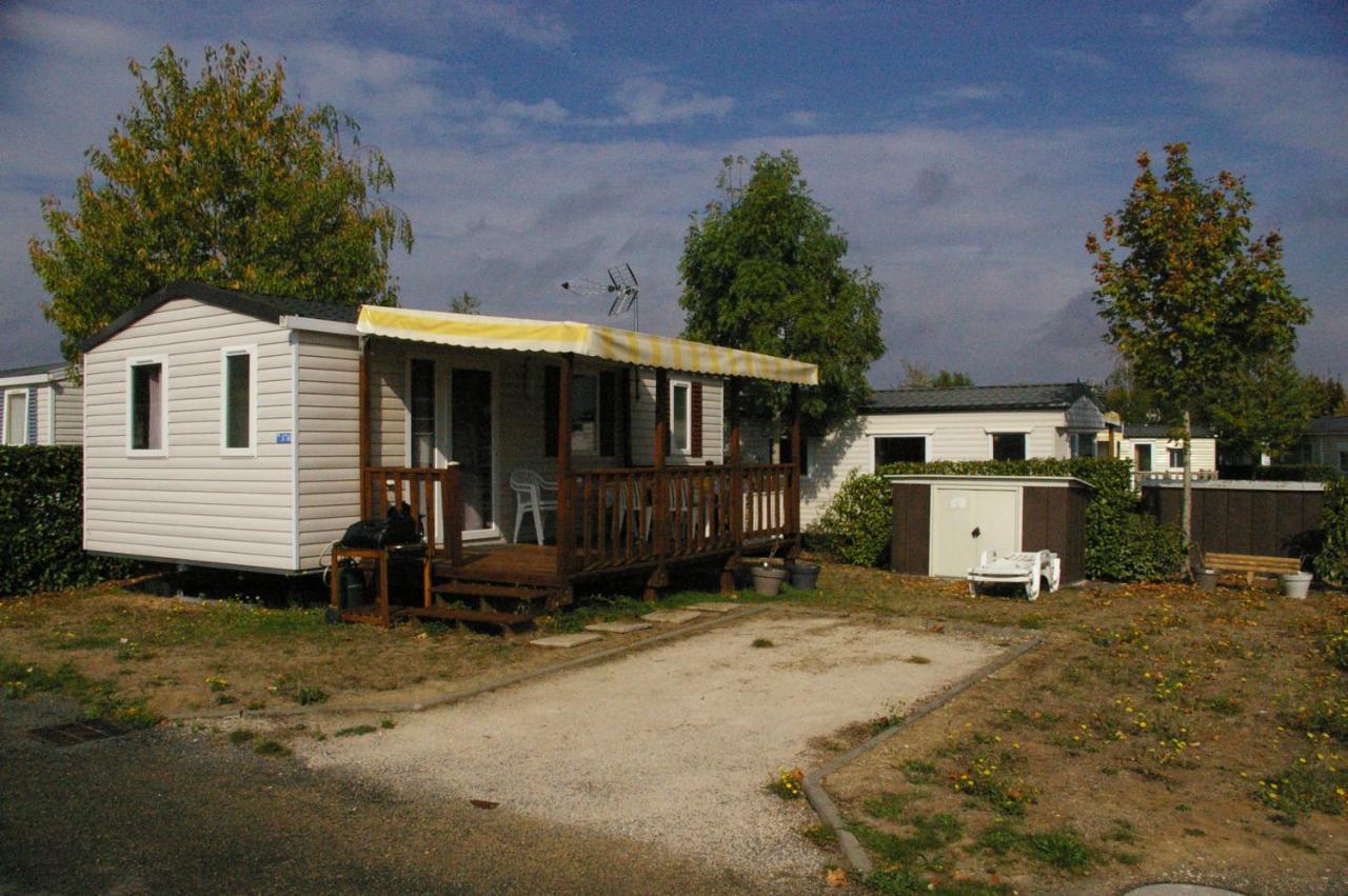 Mhvacances Louent Plusieurs Mobilhomes Dans Camping 4 Etoiles Proche Chateaux Et Zoo Beauval Onzain Luaran gambar