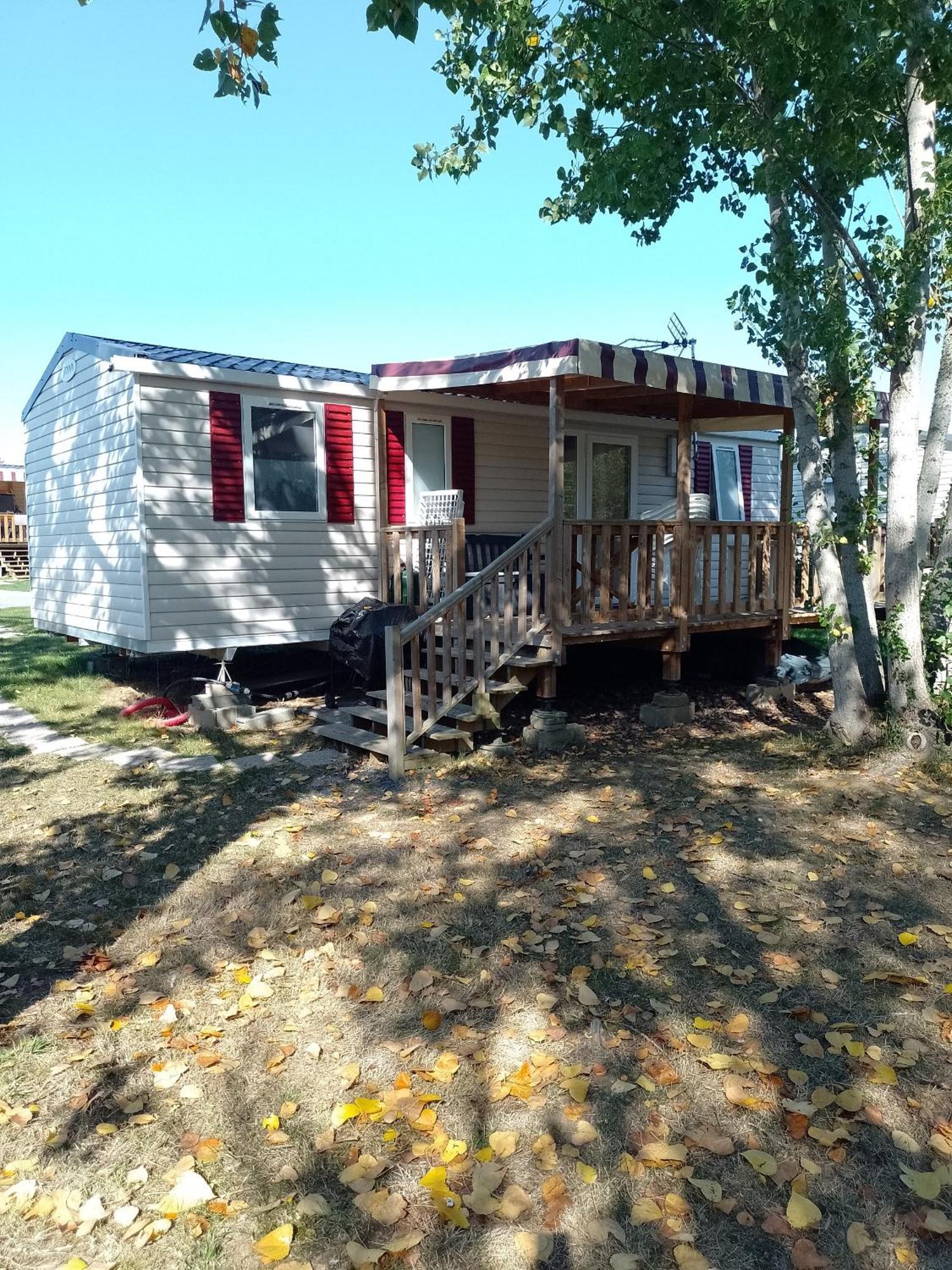 Mhvacances Louent Plusieurs Mobilhomes Dans Camping 4 Etoiles Proche Chateaux Et Zoo Beauval Onzain Luaran gambar