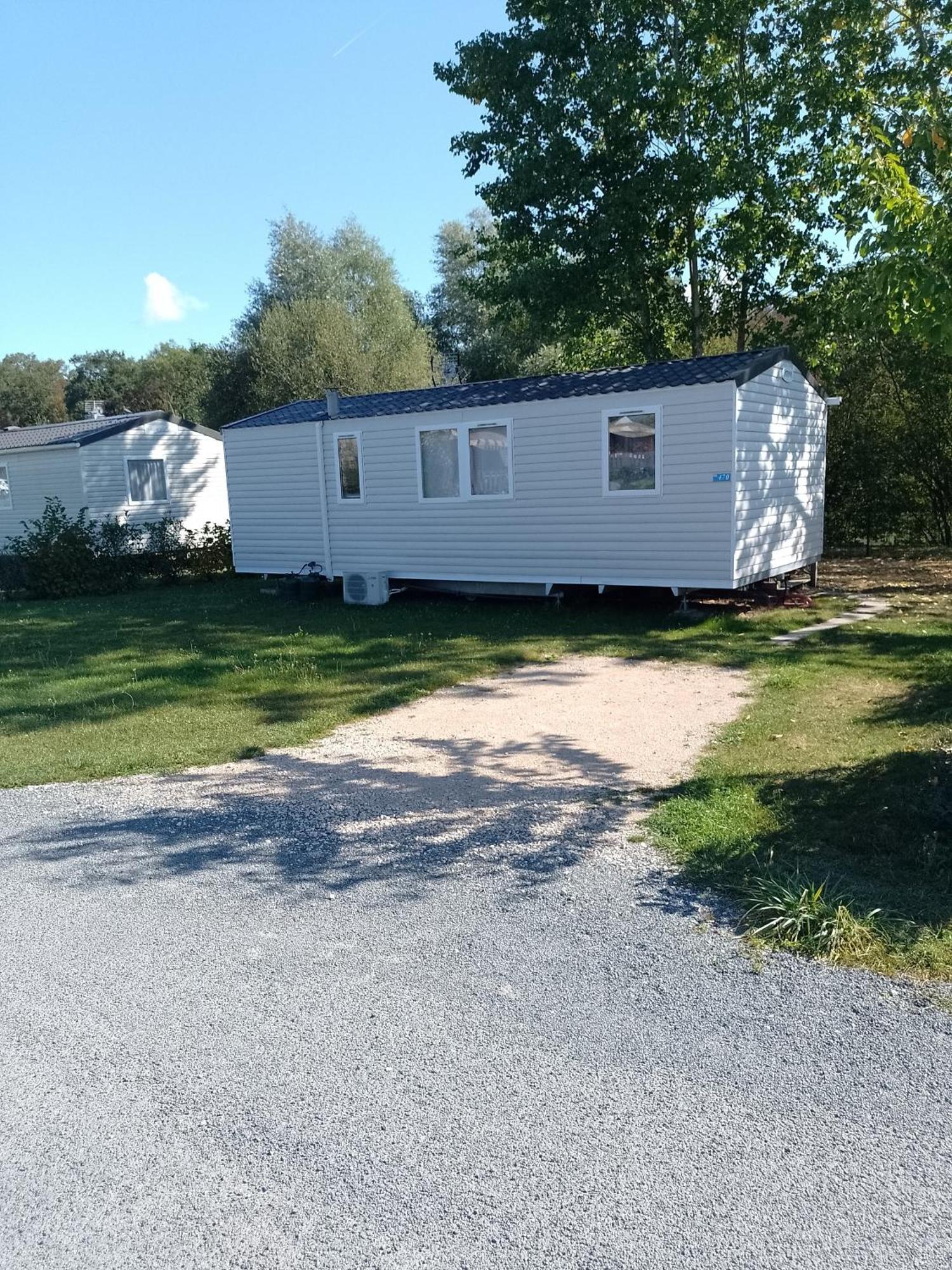 Mhvacances Louent Plusieurs Mobilhomes Dans Camping 4 Etoiles Proche Chateaux Et Zoo Beauval Onzain Luaran gambar
