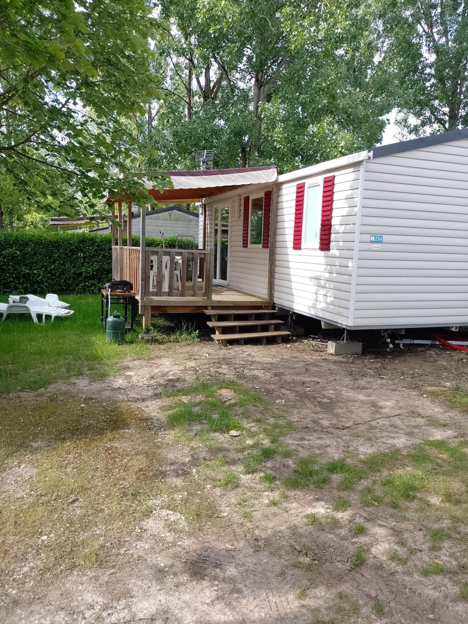 Mhvacances Louent Plusieurs Mobilhomes Dans Camping 4 Etoiles Proche Chateaux Et Zoo Beauval Onzain Luaran gambar