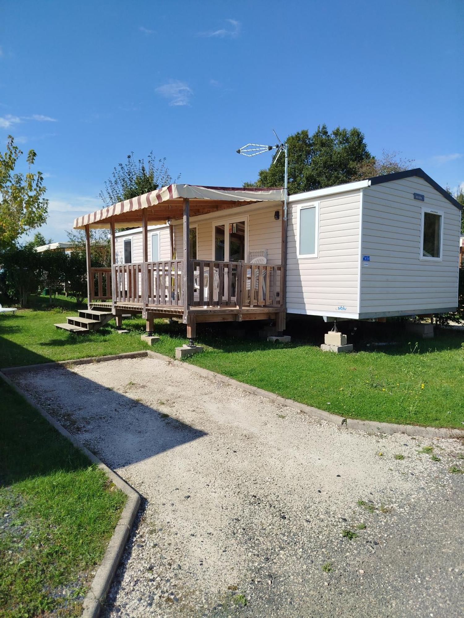 Mhvacances Louent Plusieurs Mobilhomes Dans Camping 4 Etoiles Proche Chateaux Et Zoo Beauval Onzain Luaran gambar